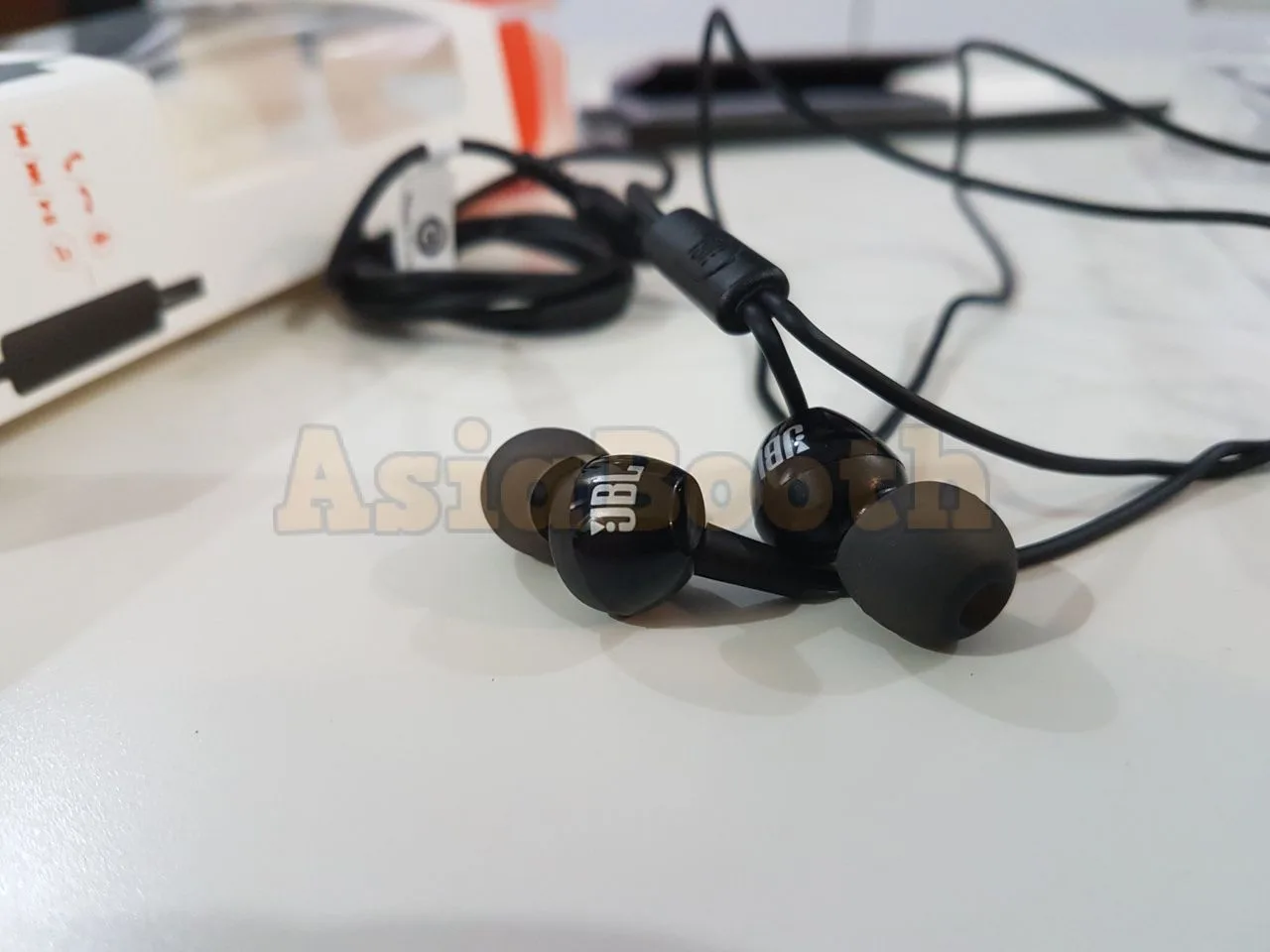 JBL By Harman C100si In-Ear Headphones