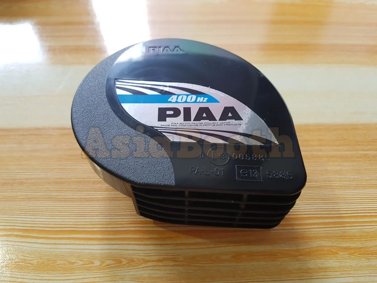 PIAA HORN -12 Dual Tone Slender Ultra Light Twin Horns 12V (400/500Hz)