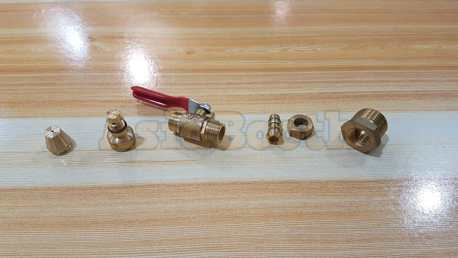 Multipurpose Adjustable Brass Jet Spray Nozzle (1/4" to 1/2")